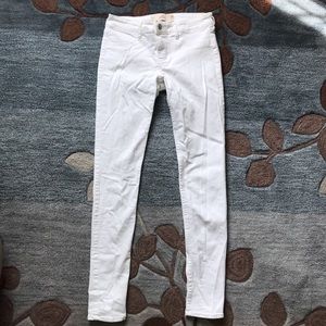 White Hollister Super Skinny Jeans